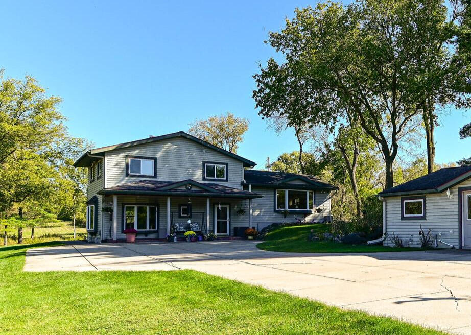 3116 S Hanke Dr - Sold in 2 Days!! $10k Over Asking Price!!